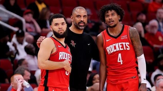 下放谢泼德！火箭队9人轮换浮出水面，3替补上位，乌度卡用人不疑