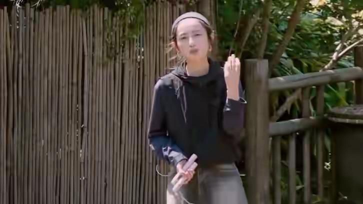 《向往的生活》最新一期节目被批班味太浓，网友：注意，黄磊的戏剧节要开始赚钱了