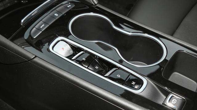 合资中级车价格触底，10.69万配1.5T加9AT，新能源还香吗