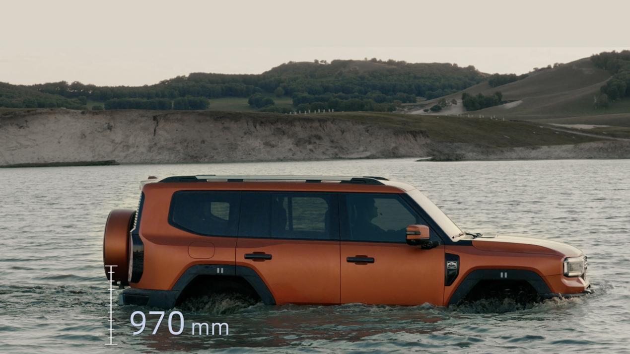 奇瑞“王炸”来了，全能越野SUV+3把锁，能上山下河，32.99万元起