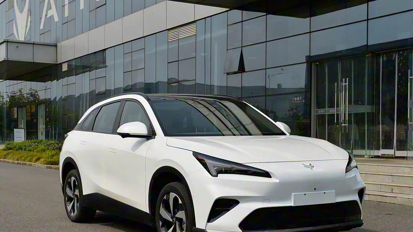 新款极狐阿尔法T5上市，新增增程版，限时10.98万起