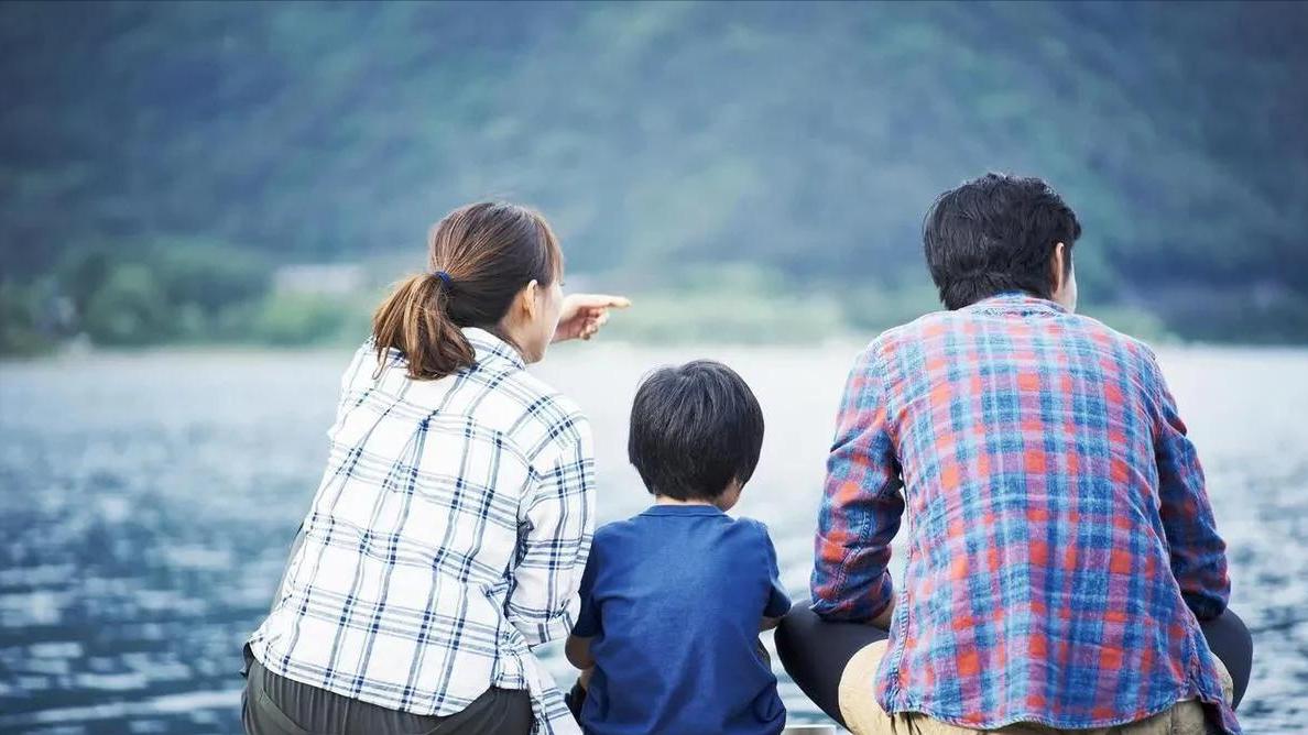 越没本事的父母，越爱这么晒娃，给孩子带来的负面影响很大！