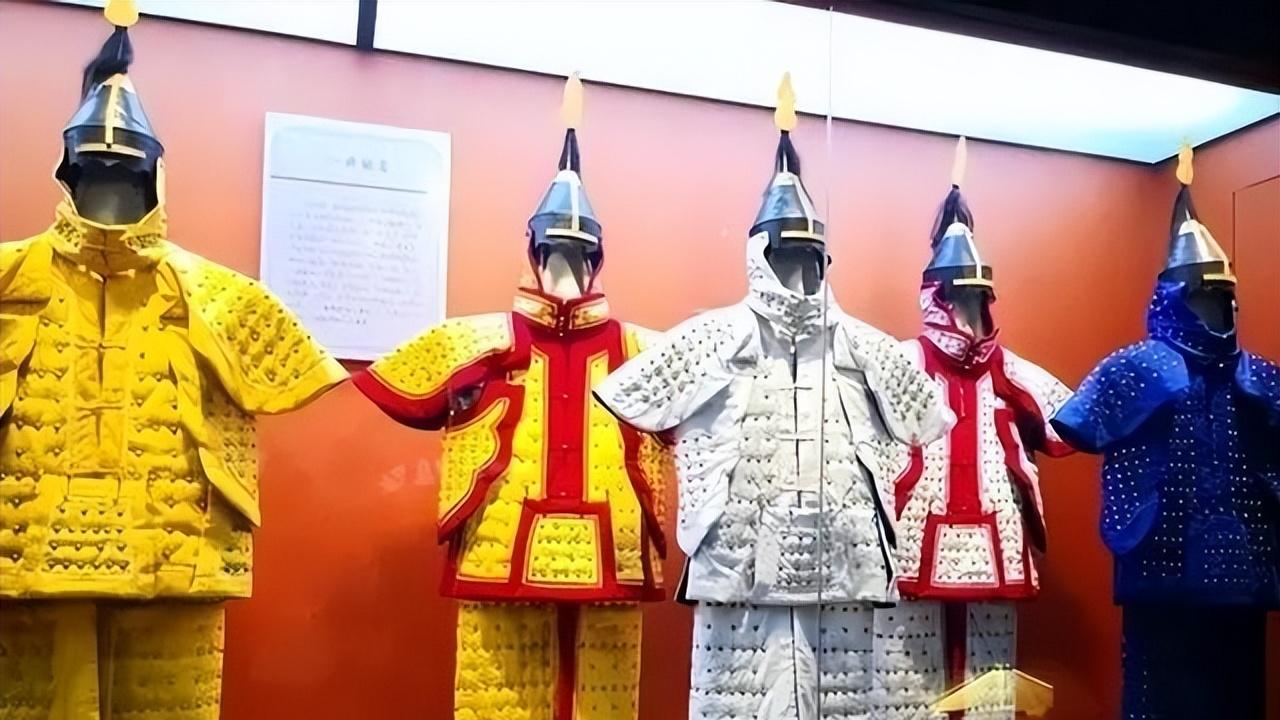 清王朝养一个八旗子弟要花多少钱？算完账才知道：大清活该灭亡了