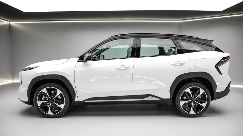 ?千呼万唤始出来！最大续航2000km，现款仅售12万多，比亚迪宋不香了