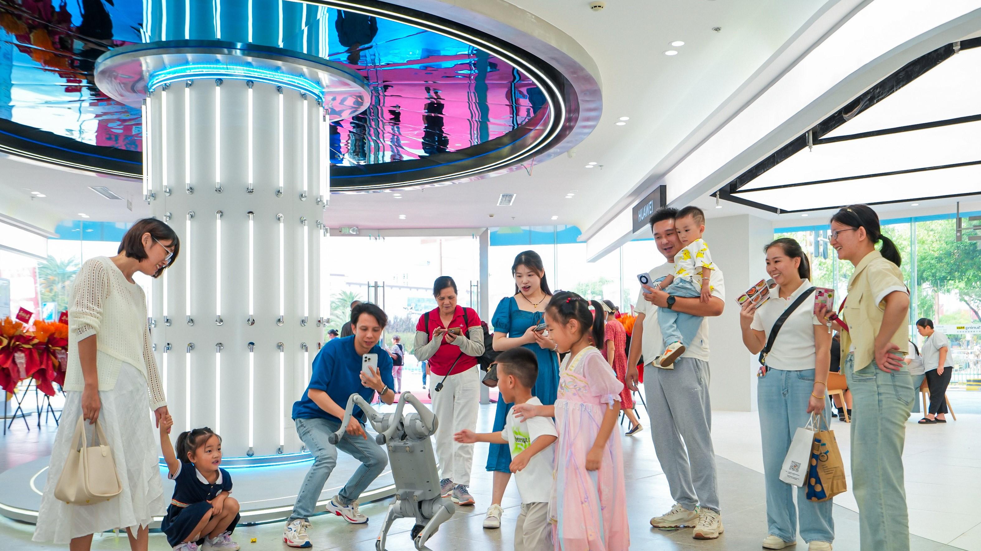 Suning Max双11落子“南北双城” 加速布局东南东北