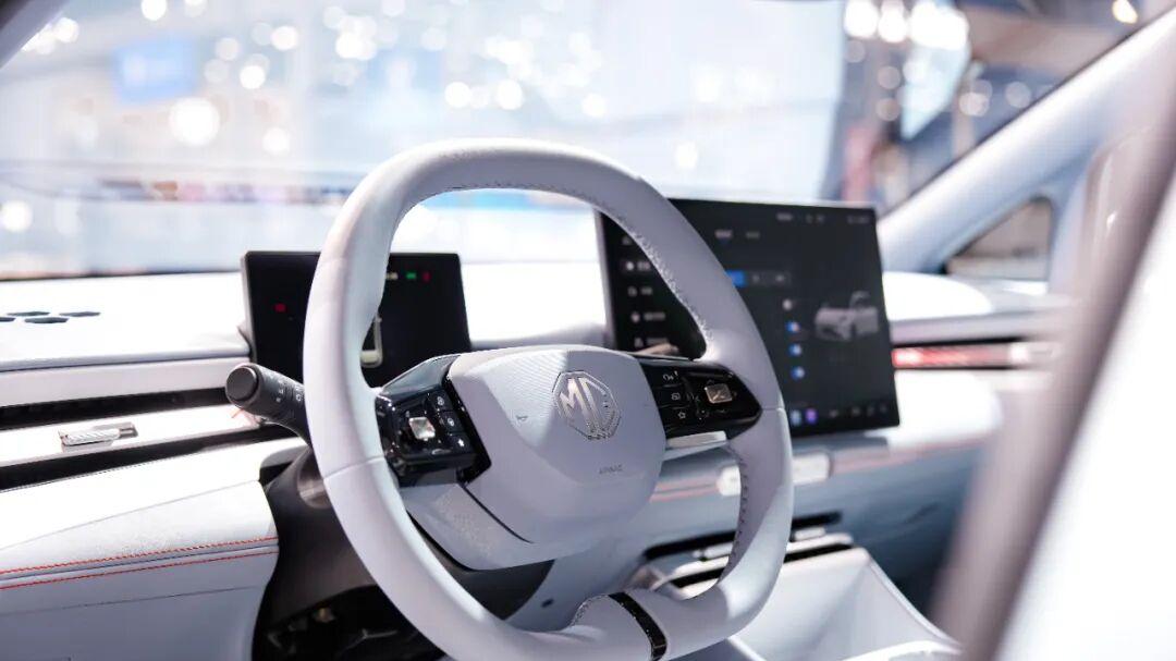 全新MG4半固态安芯版广州车展首秀 将于12月交付