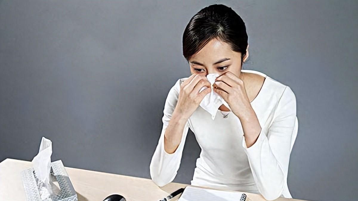 无论婚姻给你带来什么样伤害，治疗心伤的最好方法是自己活得精彩