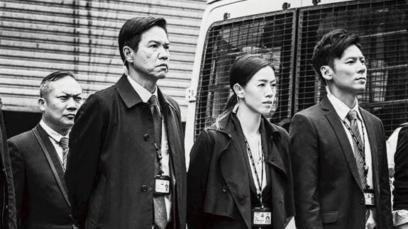 原来不是演的！这6位演员竟然全是真警察，最后一位还是“警花”