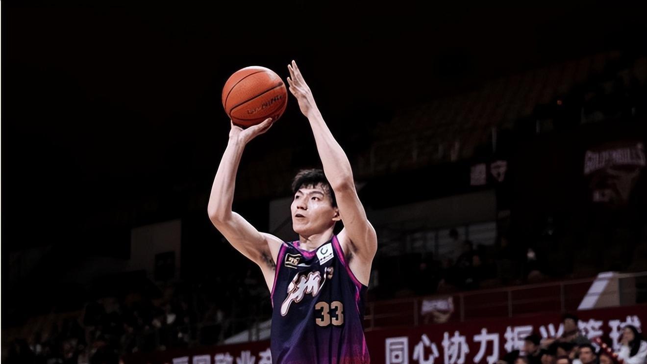 浙江队赛季结束，31岁吴前何去何从？下家是留守浙江、加盟北京还是转会上海？