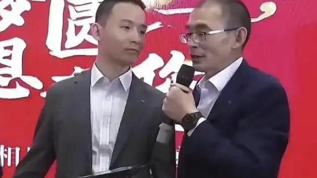 谢浩男改户口背后的挣扎：多年生活在河南，过得并不好