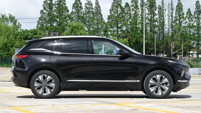 新款别克E5即将上市，外观大气，车机升级，续航和充电速度提升