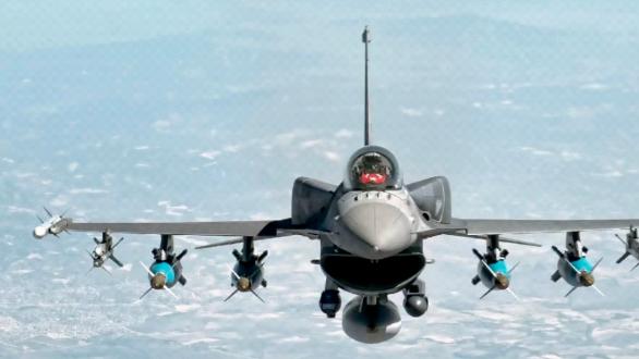 歼10C外销零记录，巴基斯坦突然采购，一战成名，外国该闭嘴了