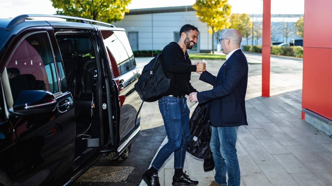 阿莫林上任一周年，曼联选帅全过程曝光