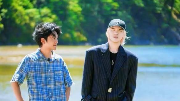 向佐形象大变，发生啥了？