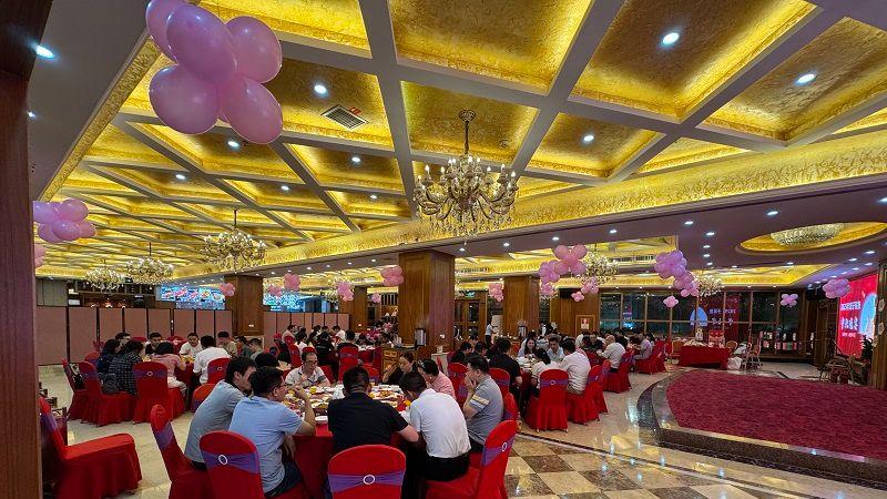 月满华诞，同心致远：旭子科技举办2025国庆中秋双节晚宴