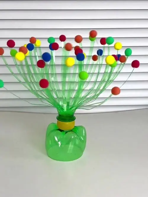 环创灵感：塑料瓶在幼儿园的奇妙用法