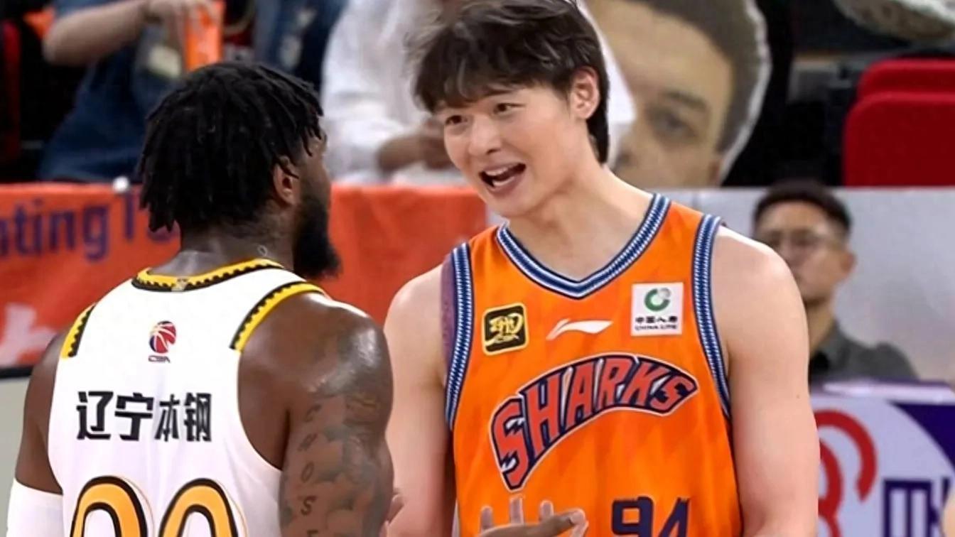 CBA卫冕冠军险胜，上海惜败，最新积分排名如下：辽宁暂列第3！