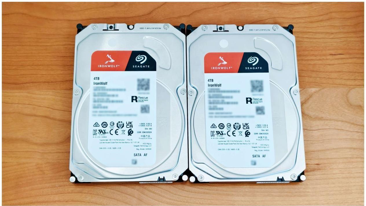 摊牌了，Apple都无能为力的事，我让绿联DH4300 Plus做了！