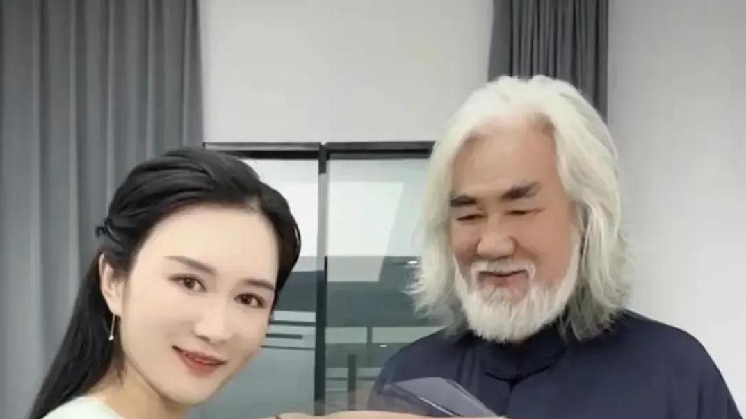 张纪中、杜星霖夫妇，再次被张纪中的前妻樊馨蔓申请强制执行