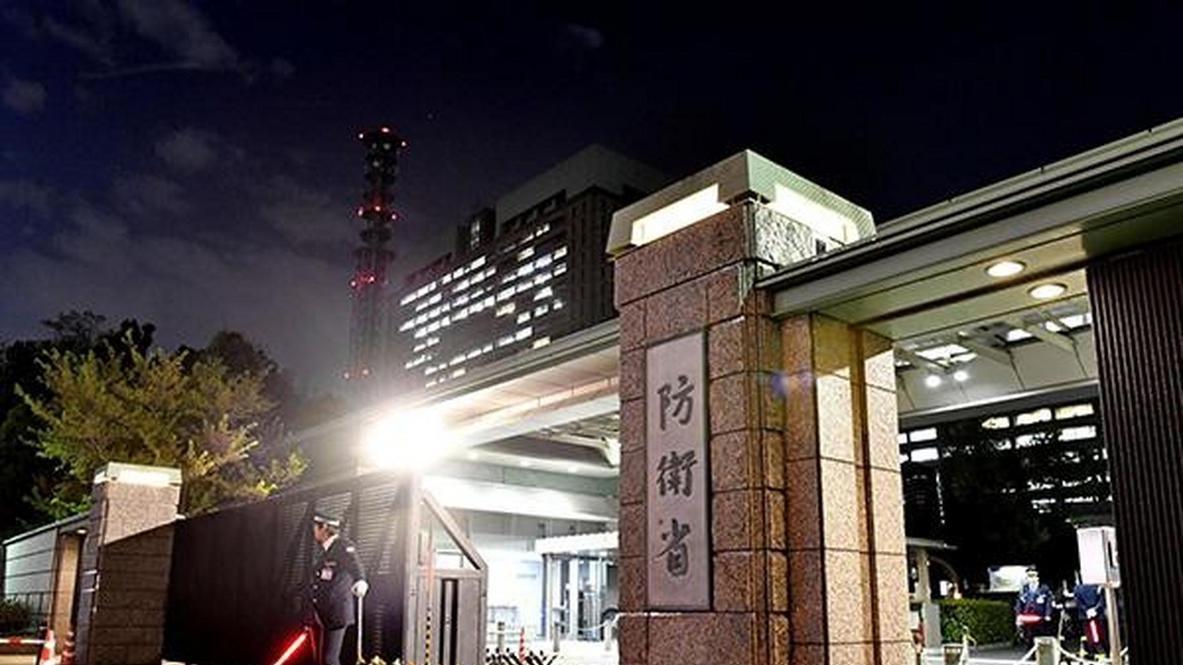 日本战机遭30分钟锁定，中亚五国集体拒邀，首相困局愈演愈大