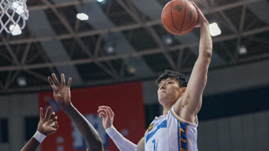 CBA积分榜排名出炉：辽宁跌至第8广东第9 北京逆袭杀回前5