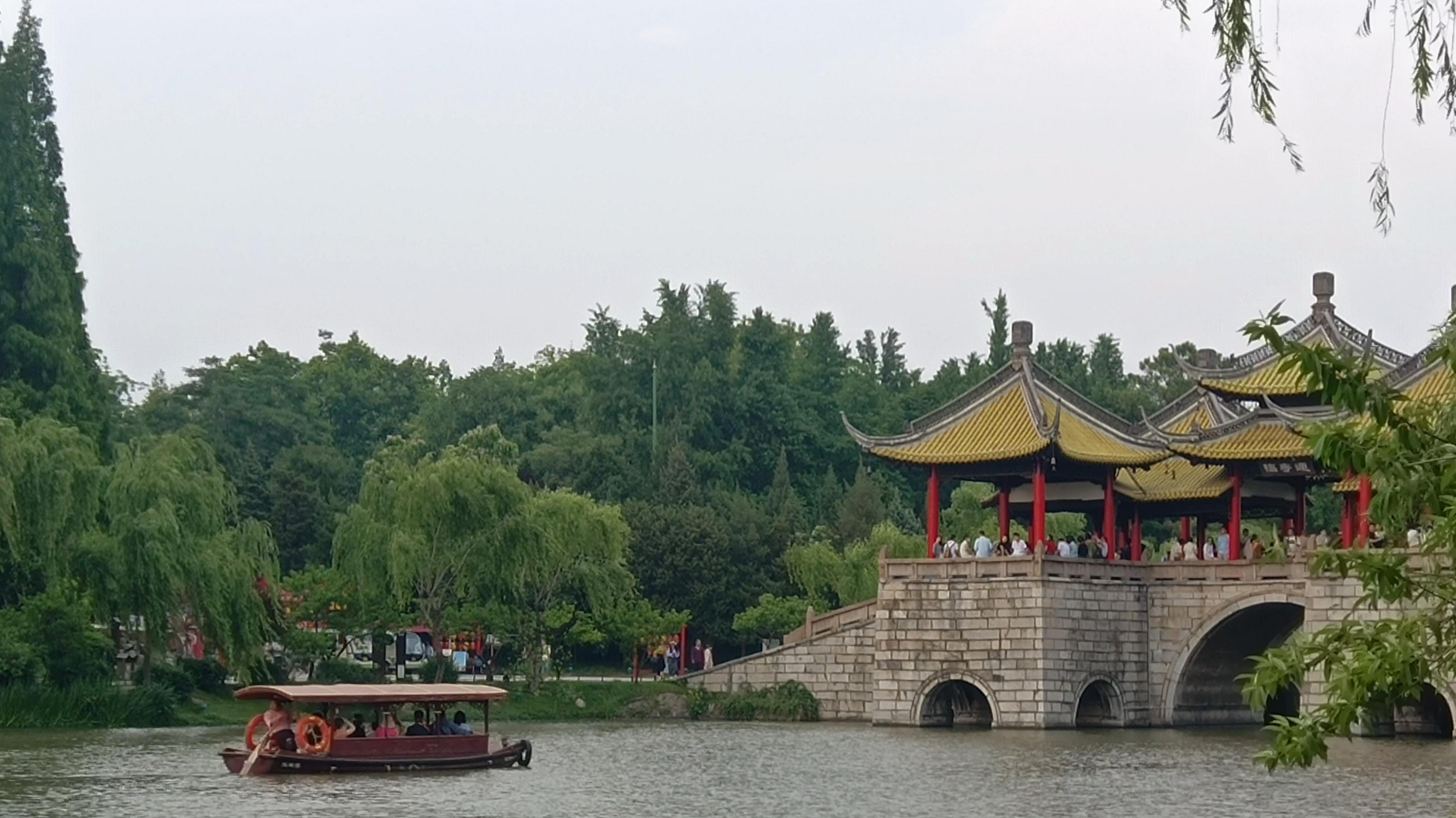 都是生活的一种，没有羡慕与遗憾