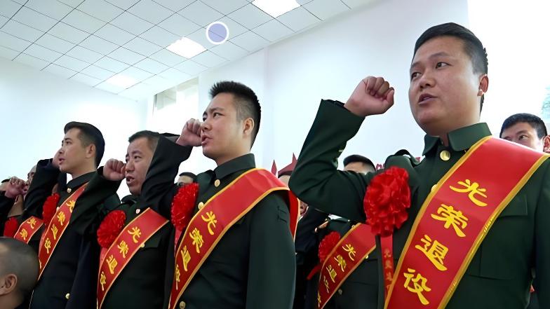 “退役”和“退伍”是相同的吗？被再瞎说，免得被内行人笑话