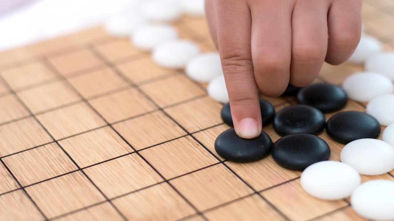 围棋“不死传说”：两眼活棋的奥秘