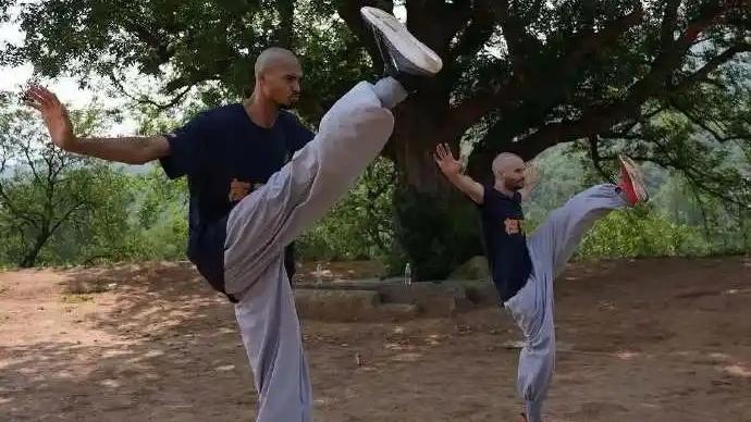 场均30+15+5帽！打爆1.63亿“小魔兽”，对不起SGA，我也想争MVP