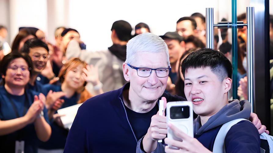 恐怕华为小米晚上又失眠了，iPhone14对国产高端机降维打击