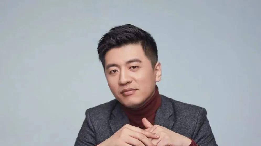 张雪峰账号已解封，此前被禁止关注