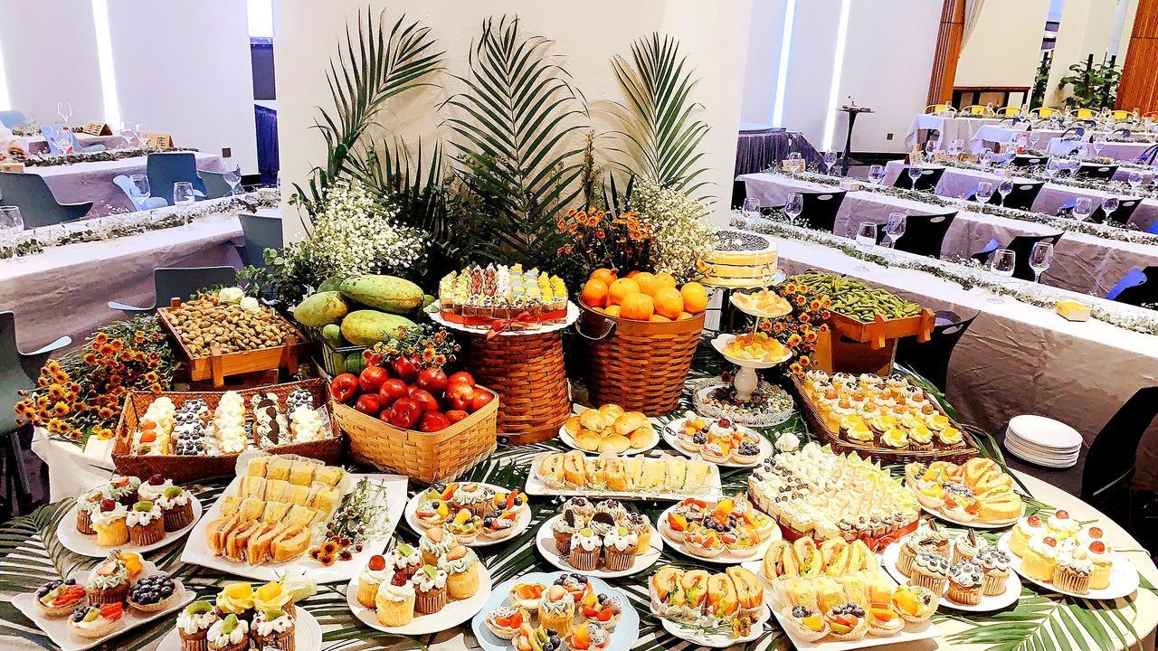 印度人最爱中国自助餐，全程只吃一种“菜”，店家：这下真赚翻了