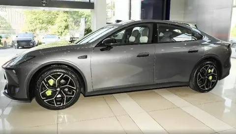 深蓝L06启动预售，续航达670km，还配激光雷达