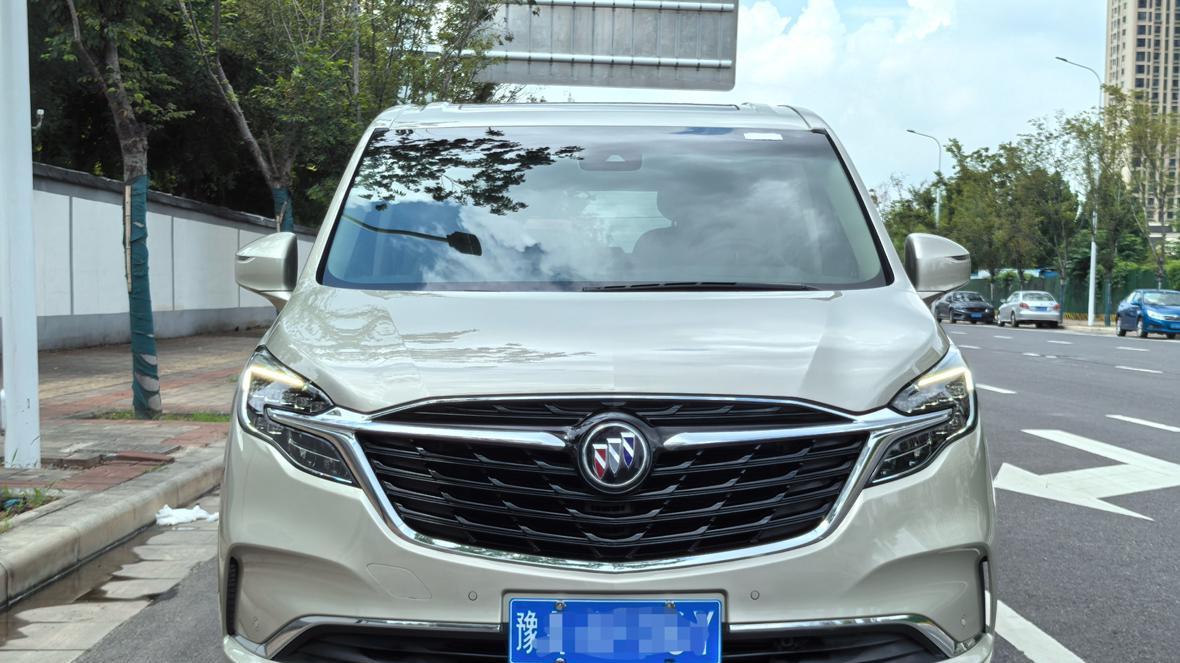 20万出头圆梦老板座驾，二手别克GL8ES陆尊香槟金了解一下？