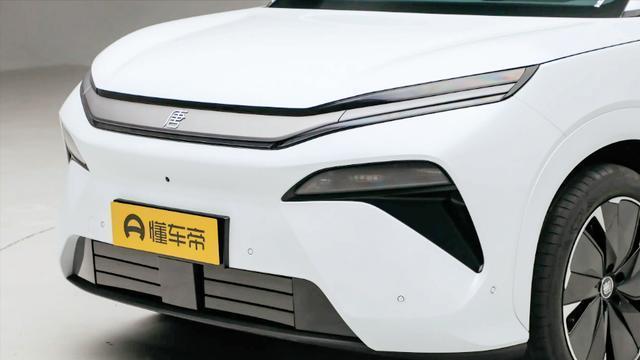 唐L EV续航实测表现引热议，150度电池成焦点，车主期待真实体验