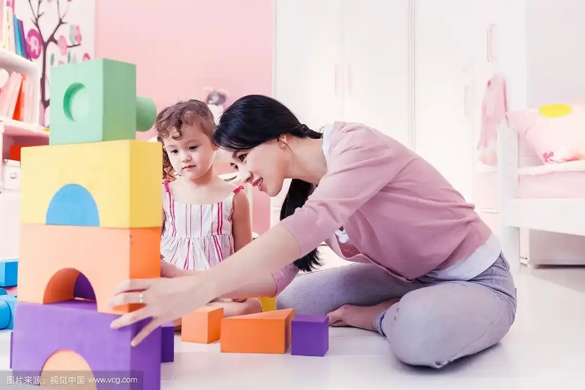 越陪孩子越粘人？很多妈妈都搞错了“高质量陪伴”的真正含义