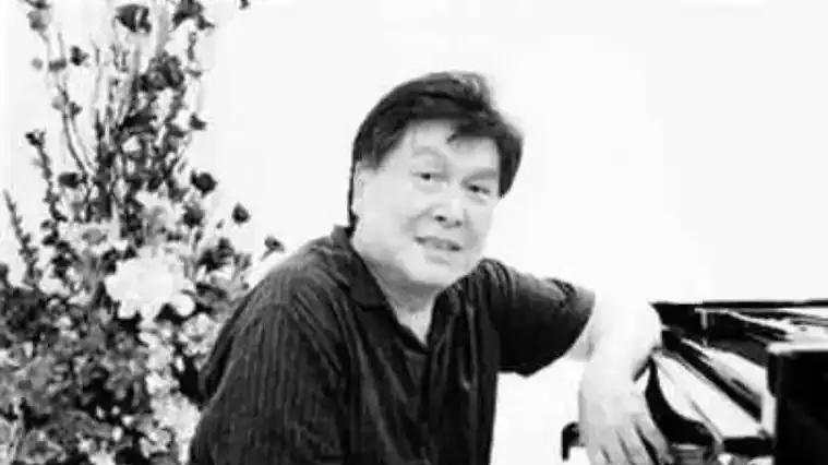 吃里爬外，永不回国，她带领30名演员选择留美，如今年过花甲回国