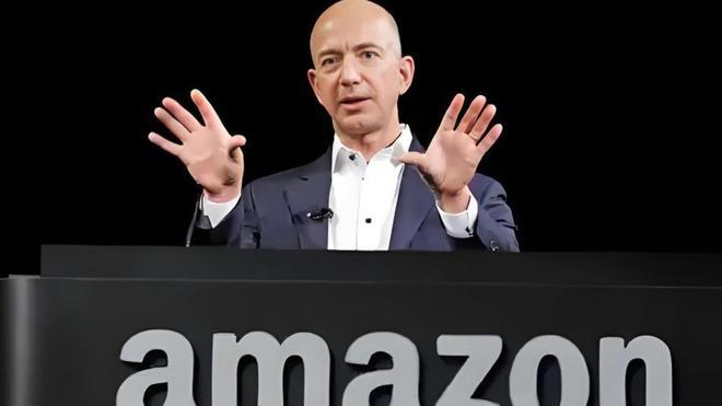 AWS增速被微软甩开一倍，亚马逊急了：1.4万人成AI转型祭品？