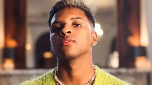 阿隆索魅力尽显！皇马天才前锋放弃豪门邀约，誓在伯纳乌证明自己