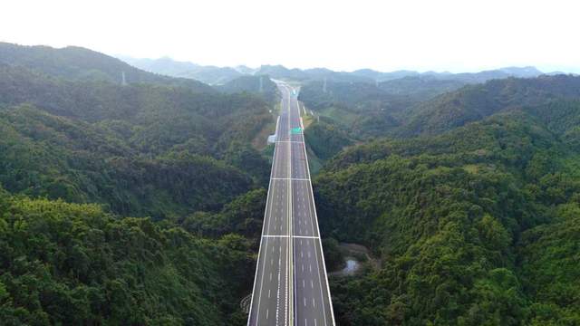 阳信高速公路建成通车