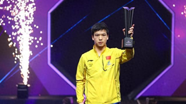 向鹏夺冠！幕后英雄是他！居然是王曼昱、孙颖莎的恩师！