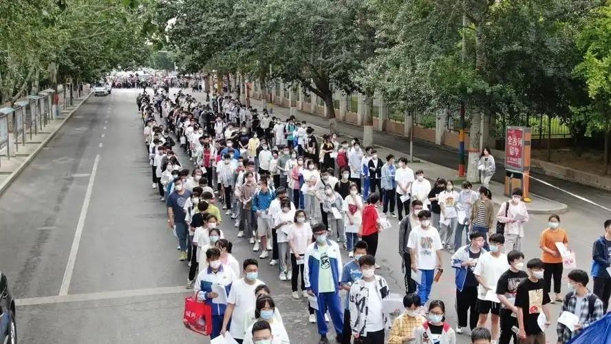 2025年哪些大学专业适合男生选择？