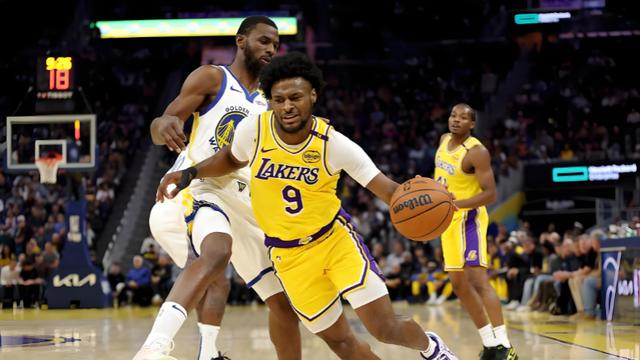 尴尬！顶级首发+垫底替补！湖人问题在哪里？