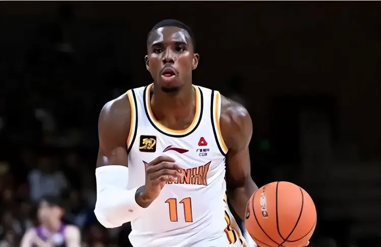 94-102！山西汾酒憾负北京首钢，3巨头空砍55分，潘江吞下败仗！