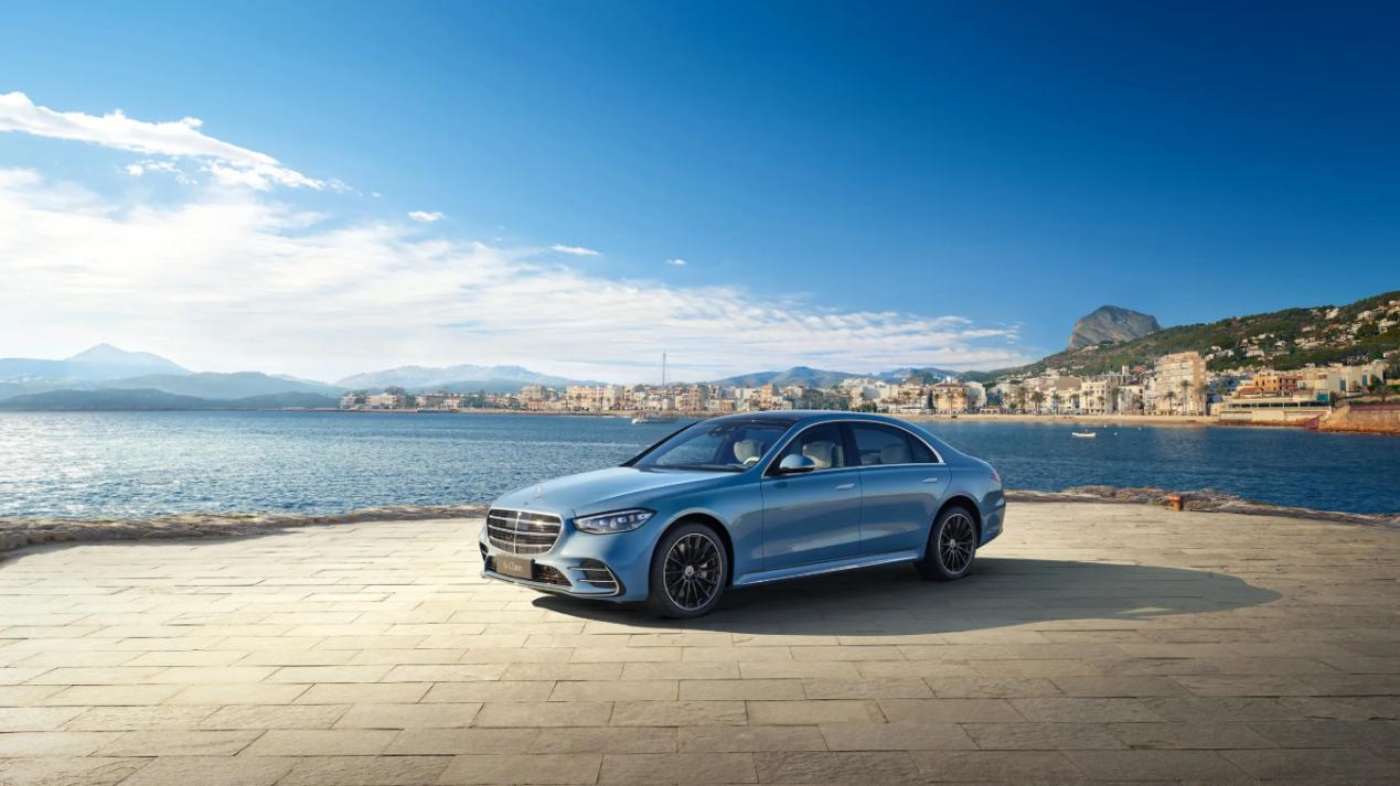 奔驰的断臂求生？砍掉100家店背后，是豪车帝国的中年危机