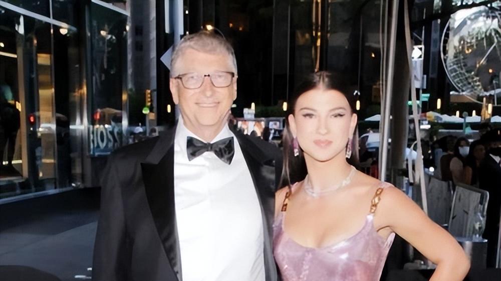 比尔·盖茨小女儿杀进AI赛道，800万融资背后的创业风云