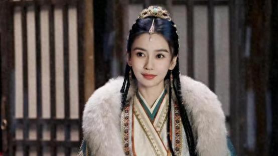 开播第1天热度破万，登顶榜2！网友抵制：“她的剧为什么能播？”