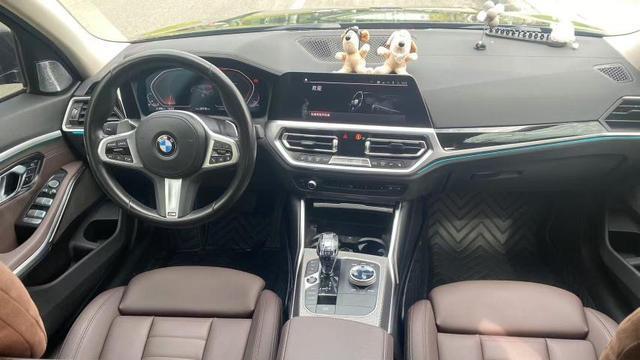 20款宝马3系：2.0T+8AT，操控依旧，家用升级之选