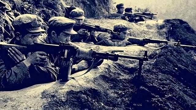 200越军假扮解放军准备偷袭，一路畅通无阻，张万年：放进来再打