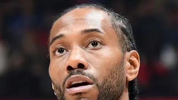 "战神卡归来！52%命中率+12场20+统治西部 周最佳+季后赛第5冠在望"